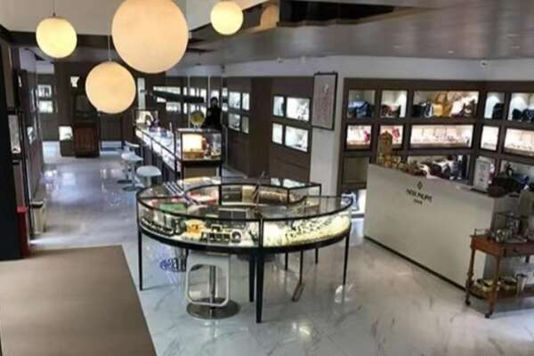 沙依巴克区寄卖奢侈品店